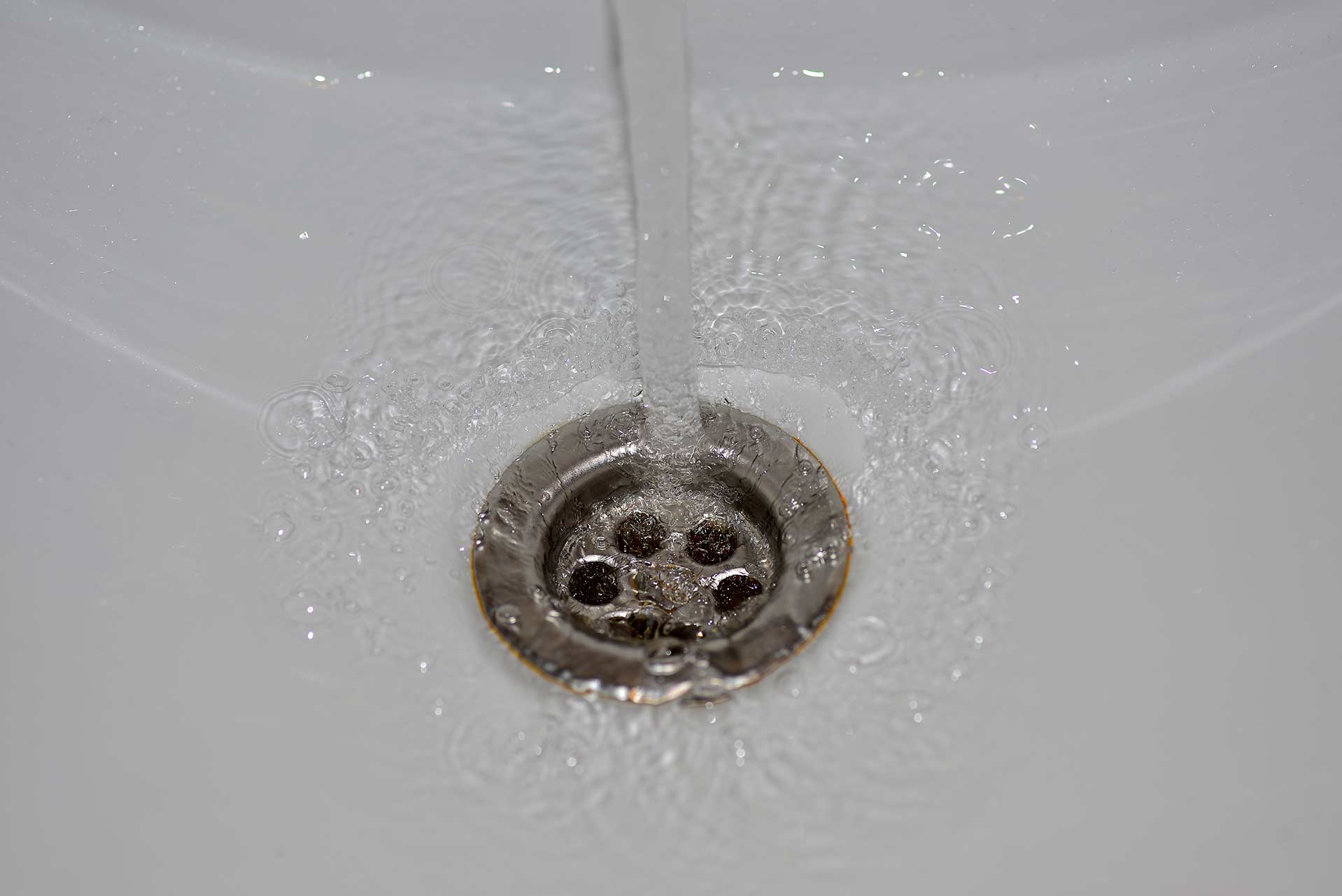 A2B Drains provides services to unblock blocked sinks and drains for properties in Port Glasgow.